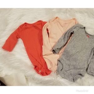 🍑 Three Onesies